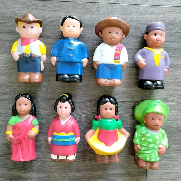 Get Ready Kids Polysmart 5" Play Figures Multicultural Set of 8 Around the World - Picture 1 of 8